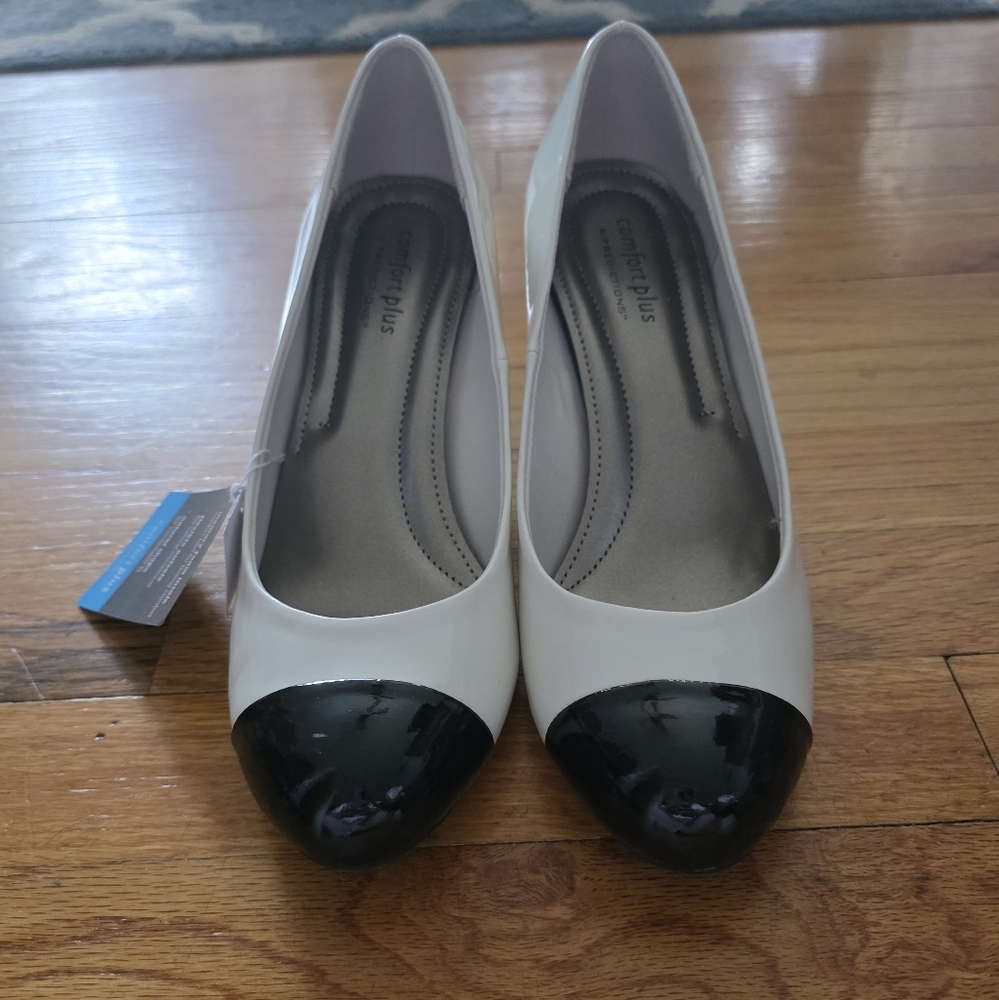 comfort plus by Predictions Women's Black and White Pumps